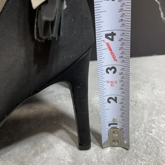 Breckelle’s Liane-12 Black Size 6.5m - Picture 4 of 10